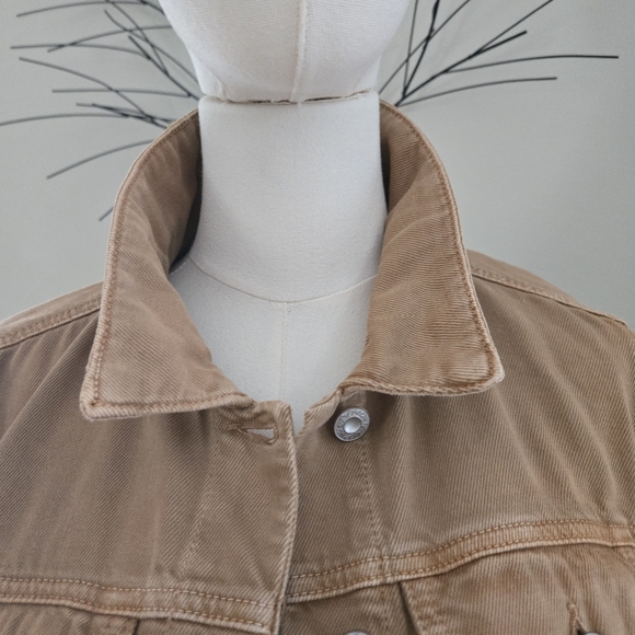 Free people denim jacket size MEDIUM - Picture 3 of 11